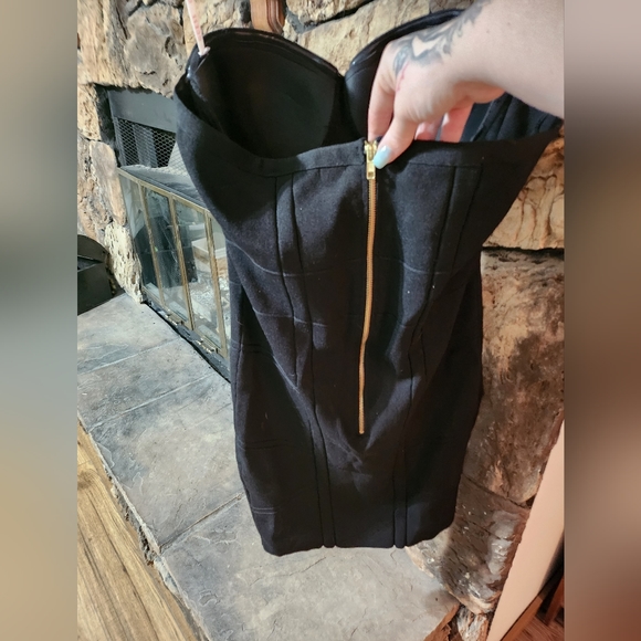 Guess Bandage dress - Picture 2 of 4